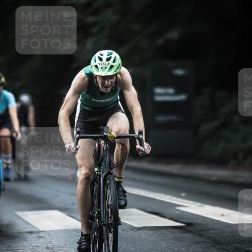13.09.2026 - Stadtparktriathlon H.Heesch http://msf.ph/oto/10378778 13.09.2026 12:21:58 Radfahren 957, 1035, 1055, 1069, 1127, 1156, 1163 meine-sportfotos.de