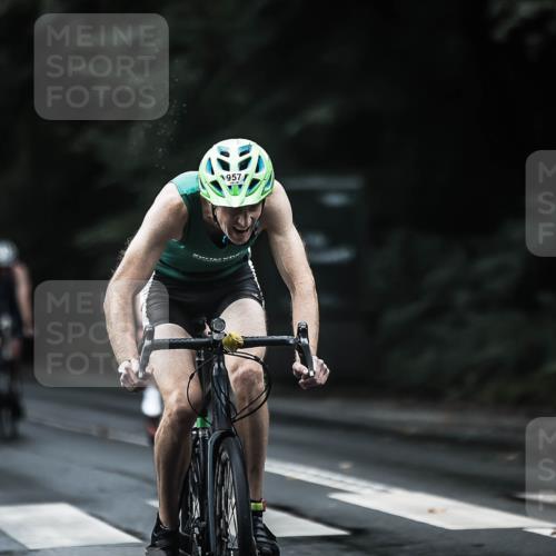 13.09.2026 - Stadtparktriathlon H.Heesch http://msf.ph/oto/10378781 13.09.2026 12:21:58 Radfahren 957, 1035, 1055, 1069, 1127, 1156, 1163 meine-sportfotos.de