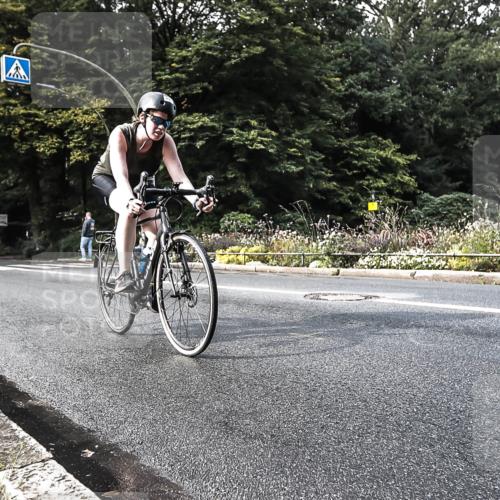 13.09.2026 - Stadtparktriathlon H.Heesch http://msf.ph/oto/10378791 13.09.2026 10:49:48 Radfahren 399, 442, 457, 554 meine-sportfotos.de