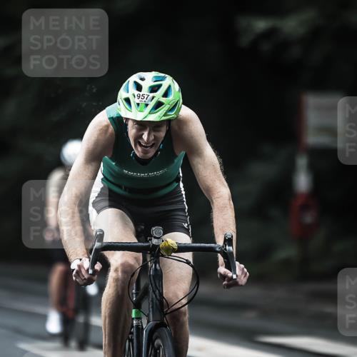 13.09.2026 - Stadtparktriathlon H.Heesch http://msf.ph/oto/10378792 13.09.2026 12:21:58 Radfahren 957, 1035, 1055, 1069, 1127, 1156, 1163 meine-sportfotos.de
