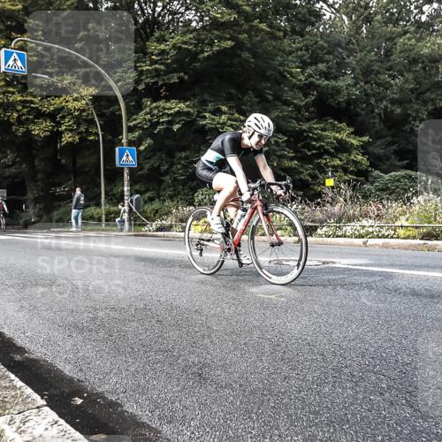 13.09.2026 - Stadtparktriathlon H.Heesch http://msf.ph/oto/10378798 13.09.2026 10:49:50 Radfahren 399, 407, 442, 457 meine-sportfotos.de