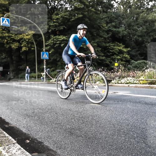 13.09.2026 - Stadtparktriathlon H.Heesch http://msf.ph/oto/10378802 13.09.2026 10:49:53 Radfahren 399, 407, 548 meine-sportfotos.de