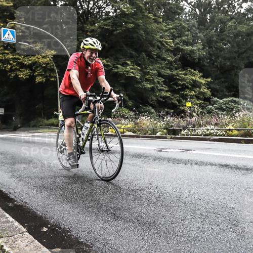 13.09.2026 - Stadtparktriathlon H.Heesch http://msf.ph/oto/10378806 13.09.2026 10:02:54 Radfahren 210, 223, 273 meine-sportfotos.de