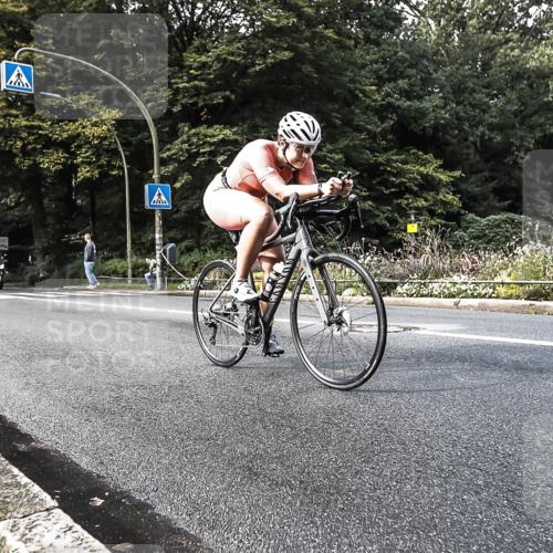 13.09.2026 - Stadtparktriathlon H.Heesch http://msf.ph/oto/10378823 13.09.2026 10:49:56 Radfahren 407, 423, 447, 548 meine-sportfotos.de