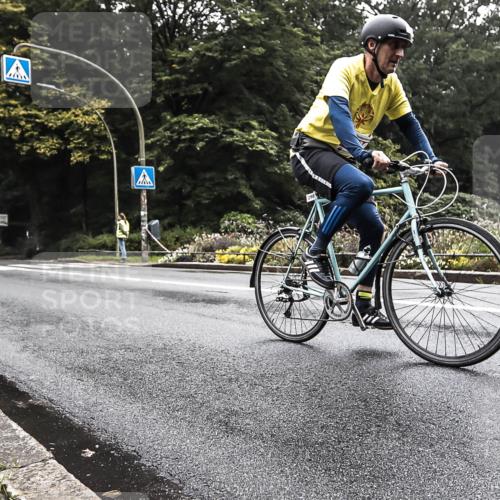 13.09.2026 - Stadtparktriathlon H.Heesch http://msf.ph/oto/10378826 13.09.2026 10:03:09 Radfahren 298 meine-sportfotos.de