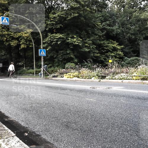 13.09.2026 - Stadtparktriathlon H.Heesch http://msf.ph/oto/10378854 13.09.2026 10:50:00 Radfahren 423, 447 meine-sportfotos.de