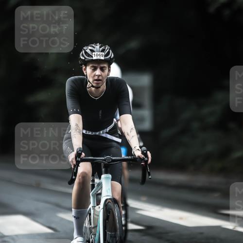 13.09.2026 - Stadtparktriathlon H.Heesch http://msf.ph/oto/10378859 13.09.2026 12:22:03 Radfahren 956, 957, 1035, 1055, 1069, 1100, 1116, 1127, 1156, 1163 meine-sportfotos.de