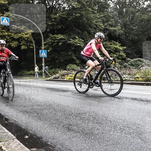 13.09.2026 - Stadtparktriathlon H.Heesch http://msf.ph/oto/10378860 13.09.2026 10:03:21 Radfahren 255, 270, 335 meine-sportfotos.de