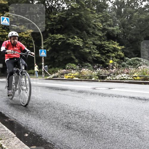 13.09.2026 - Stadtparktriathlon H.Heesch http://msf.ph/oto/10378864 13.09.2026 10:03:21 Radfahren 255, 270, 335 meine-sportfotos.de