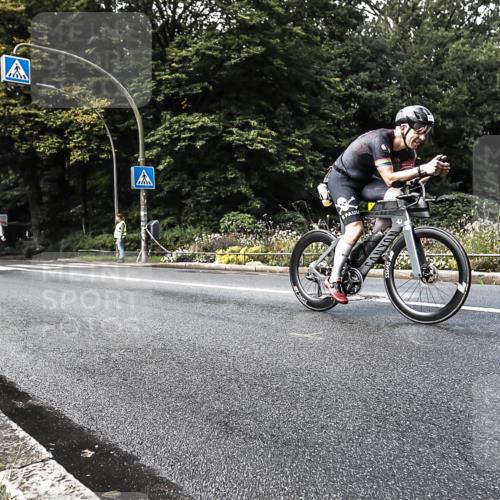 13.09.2026 - Stadtparktriathlon H.Heesch http://msf.ph/oto/10378939 13.09.2026 10:50:44 Radfahren 437, 508, 530, 536, 540 meine-sportfotos.de
