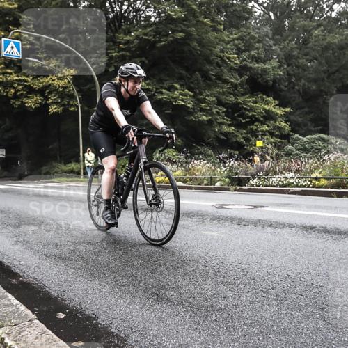 13.09.2026 - Stadtparktriathlon H.Heesch http://msf.ph/oto/10378941 13.09.2026 10:04:25 Radfahren 252, 265 meine-sportfotos.de