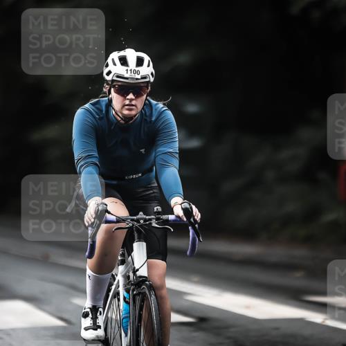 13.09.2026 - Stadtparktriathlon H.Heesch http://msf.ph/oto/10378943 13.09.2026 12:22:08 Radfahren 854, 956, 1006, 1050, 1055, 1069, 1100, 1116 meine-sportfotos.de