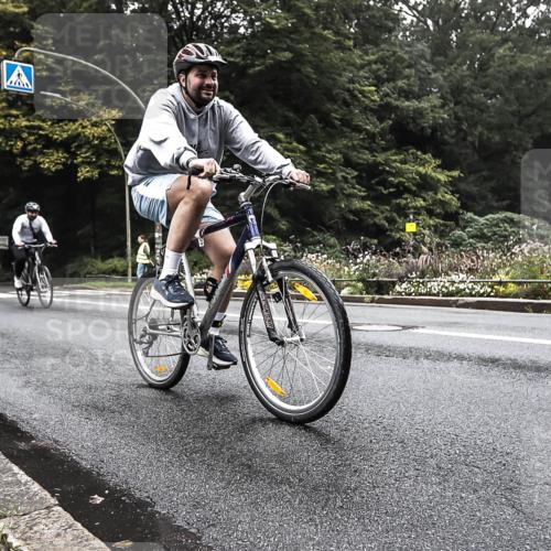 13.09.2026 - Stadtparktriathlon H.Heesch http://msf.ph/oto/10378946 13.09.2026 10:04:36 Radfahren 250, 329 meine-sportfotos.de