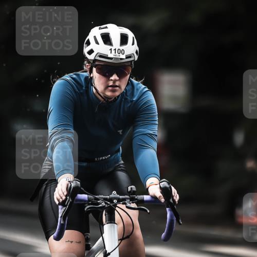 13.09.2026 - Stadtparktriathlon H.Heesch http://msf.ph/oto/10378960 13.09.2026 12:22:09 Radfahren 854, 956, 1006, 1050, 1055, 1069, 1100, 1116 meine-sportfotos.de