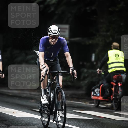 13.09.2026 - Stadtparktriathlon H.Heesch http://msf.ph/oto/10378976 13.09.2026 12:22:11 Radfahren 854, 956, 1006, 1050, 1057, 1100, 1116 meine-sportfotos.de