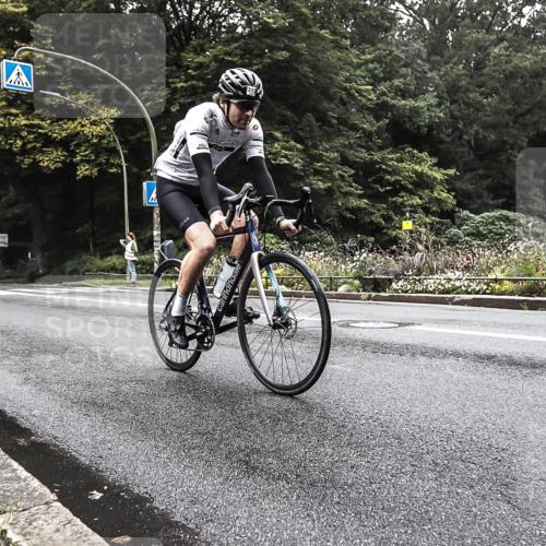 13.09.2026 - Stadtparktriathlon H.Heesch http://msf.ph/oto/10378988 13.09.2026 10:05:06 Radfahren 258, 311, 312 meine-sportfotos.de