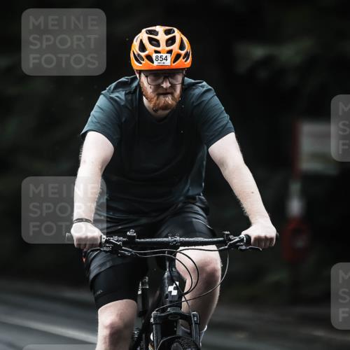 13.09.2026 - Stadtparktriathlon H.Heesch http://msf.ph/oto/10378993 13.09.2026 12:22:13 Radfahren 854, 956, 1006, 1050, 1057, 1100, 1121 meine-sportfotos.de