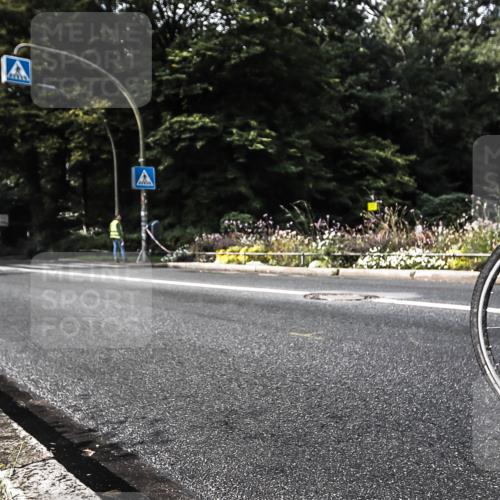 13.09.2026 - Stadtparktriathlon H.Heesch http://msf.ph/oto/10378996 13.09.2026 10:50:57 Radfahren 387, 401, 431 meine-sportfotos.de