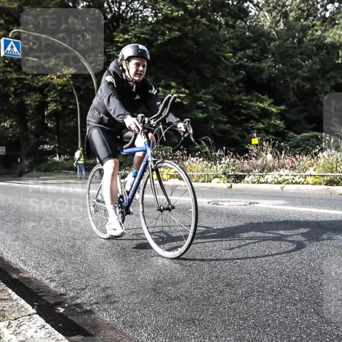 13.09.2026 - Stadtparktriathlon H.Heesch http://msf.ph/oto/10379024 13.09.2026 10:50:59 Radfahren 401, 431, 488 meine-sportfotos.de