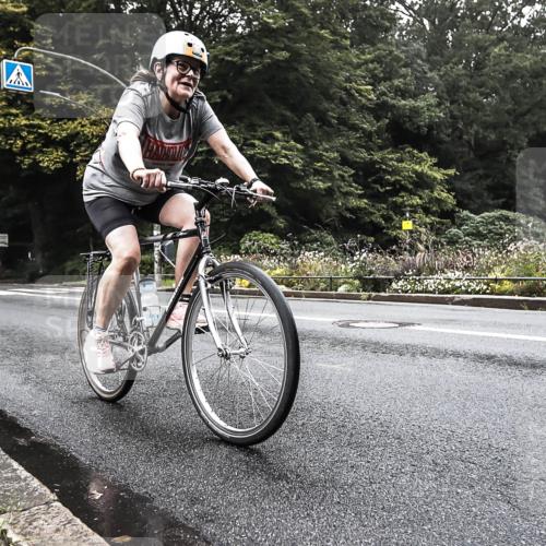 13.09.2026 - Stadtparktriathlon H.Heesch http://msf.ph/oto/10379071 13.09.2026 10:05:58 Radfahren 221 meine-sportfotos.de