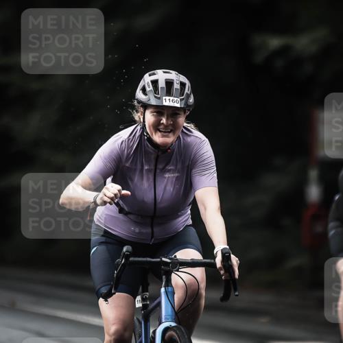 13.09.2026 - Stadtparktriathlon H.Heesch http://msf.ph/oto/10379079 13.09.2026 12:22:23 Radfahren 960, 971, 1121, 1143, 1160 meine-sportfotos.de