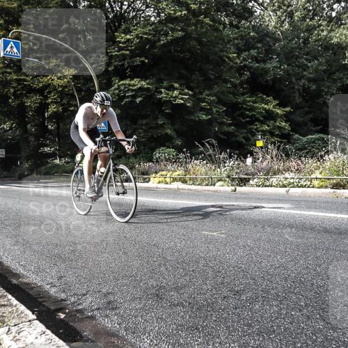 13.09.2026 - Stadtparktriathlon H.Heesch http://msf.ph/oto/10379082 13.09.2026 10:51:01 Radfahren 431, 444, 488 meine-sportfotos.de