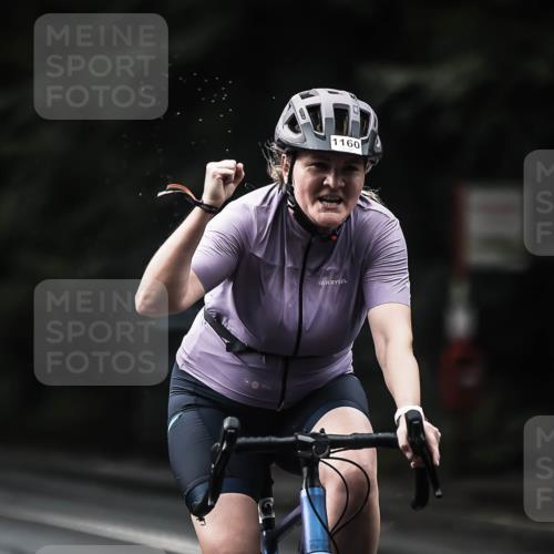 13.09.2026 - Stadtparktriathlon H.Heesch http://msf.ph/oto/10379084 13.09.2026 12:22:23 Radfahren 960, 971, 1121, 1143, 1160 meine-sportfotos.de