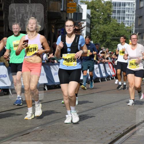 13.09.2026 - 21. swb-Marathon Bremen Strokosch-Dieckow http://msf.ph/oto/10379125 13.09.2026 11:04:06 Ziel 10090, 10091, 10152, 10327, 10357, 10403, 10429, 10569, 10796, 10918, 10950, 11149, 11325, 11451, 11511, 11595, 11868, 11967, 12074, 12504, 10182, 10291, 10390, 10613, 11221, 11336, 11539, 11720, 11726, 11740, 12001, 12113, 12276 meine-sportfotos.de