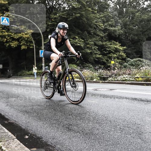 13.09.2026 - Stadtparktriathlon H.Heesch http://msf.ph/oto/10379131 13.09.2026 10:06:41 Radfahren 220, 314 meine-sportfotos.de