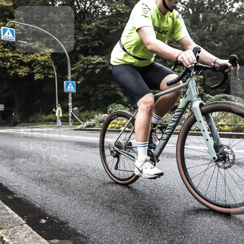 13.09.2026 - Stadtparktriathlon H.Heesch http://msf.ph/oto/10379138 13.09.2026 10:06:53 Radfahren 285 meine-sportfotos.de