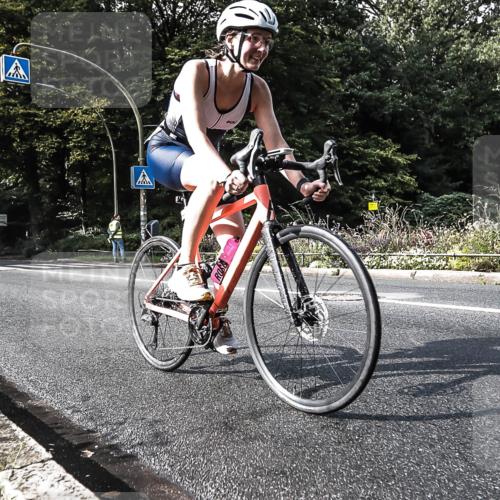 13.09.2026 - Stadtparktriathlon H.Heesch http://msf.ph/oto/10379153 13.09.2026 10:51:04 Radfahren 444, 481, 488, 562 meine-sportfotos.de