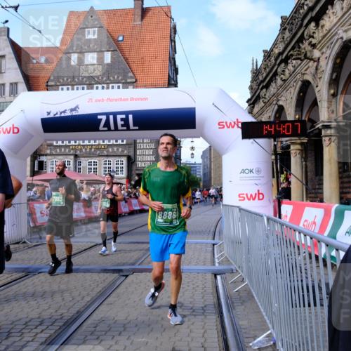 13.09.2026 - 21. swb-Marathon Bremen Tim E. http://msf.ph/oto/10379155 13.09.2026 13:14:29 Ziel 107, 235, 1433, 1542, 1613, 1998, 2043, 2084, 2203, 2701, 2824, 2913, 2922, 3545, 4728, 5593, 5610, 5986, 6145, 7029, 7435, 7591, 7659, 7963, 8118, 8886, 8919, 9783, 10105 meine-sportfotos.de