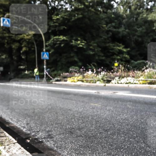 13.09.2026 - Stadtparktriathlon H.Heesch http://msf.ph/oto/10379158 13.09.2026 10:51:05 Radfahren 444, 481, 562 meine-sportfotos.de