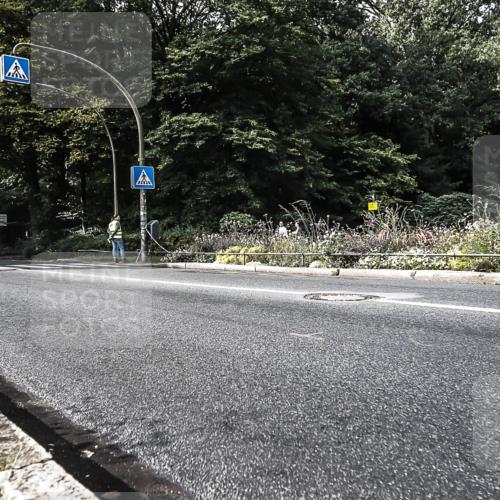 13.09.2026 - Stadtparktriathlon H.Heesch http://msf.ph/oto/10379164 13.09.2026 10:51:05 Radfahren 444, 481, 562 meine-sportfotos.de