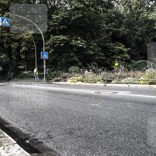 13.09.2026 - Stadtparktriathlon H.Heesch http://msf.ph/oto/10379170 13.09.2026 10:51:05 Radfahren 444, 481, 562 meine-sportfotos.de