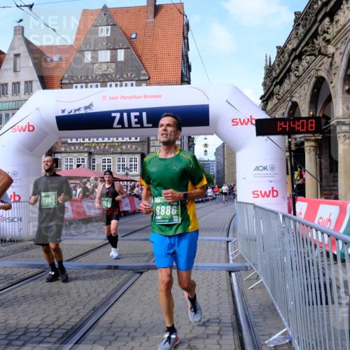 13.09.2026 - 21. swb-Marathon Bremen Tim E. http://msf.ph/oto/10379179 13.09.2026 13:14:29 Ziel 107, 235, 1433, 1542, 1613, 1998, 2043, 2084, 2203, 2701, 2824, 2913, 2922, 3545, 4728, 5593, 5610, 5986, 6145, 7029, 7435, 7591, 7659, 7963, 8118, 8886, 8919, 9783, 10105 meine-sportfotos.de