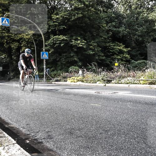 13.09.2026 - Stadtparktriathlon H.Heesch http://msf.ph/oto/10379189 13.09.2026 10:51:06 Radfahren 343, 444, 481, 528, 562 meine-sportfotos.de