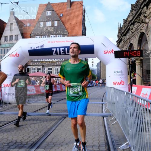 13.09.2026 - 21. swb-Marathon Bremen Tim E. http://msf.ph/oto/10379191 13.09.2026 13:14:30 Ziel 107, 235, 1433, 1542, 1613, 1998, 2043, 2084, 2203, 2701, 2824, 2913, 2922, 3545, 4452, 4728, 5593, 5610, 5986, 6145, 7029, 7435, 7591, 7659, 7963, 8118, 8886, 8919, 9783, 10105 meine-sportfotos.de