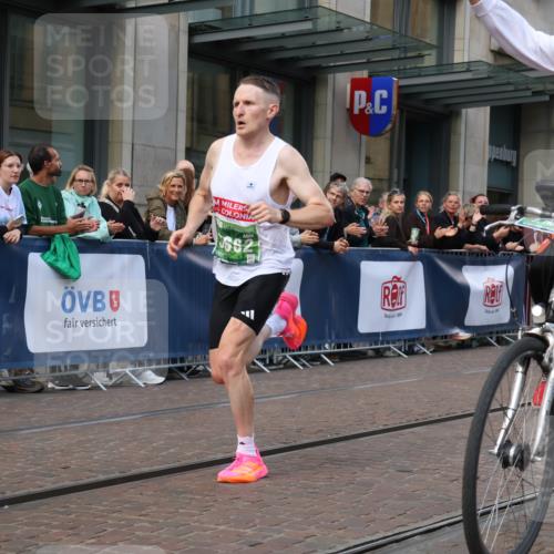 13.09.2026 - 21. swb-Marathon Bremen Strokosch-Dieckow http://msf.ph/oto/10379200 13.09.2026 12:40:35 Ziel 642, 1263, 3662, 4264 meine-sportfotos.de