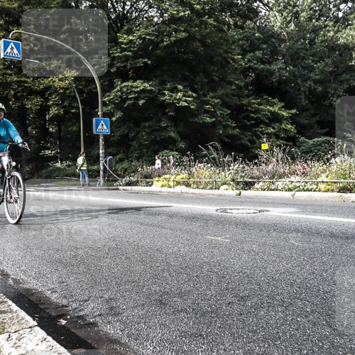 13.09.2026 - Stadtparktriathlon H.Heesch http://msf.ph/oto/10379220 13.09.2026 10:51:08 Radfahren 343, 375, 481, 528, 562 meine-sportfotos.de