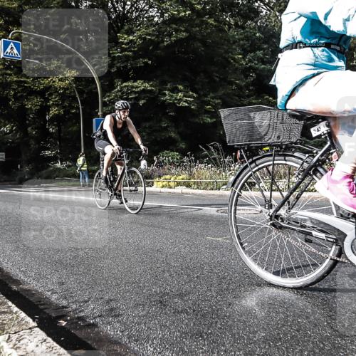 13.09.2026 - Stadtparktriathlon H.Heesch http://msf.ph/oto/10379242 13.09.2026 10:51:09 Radfahren 343, 375, 481, 528, 562 meine-sportfotos.de
