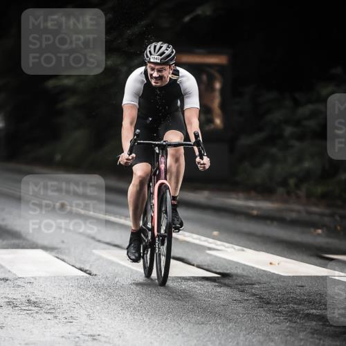 13.09.2026 - Stadtparktriathlon H.Heesch http://msf.ph/oto/10379294 13.09.2026 12:22:41 Radfahren 966, 983, 1040, 1054, 1068, 1129, 1140 meine-sportfotos.de