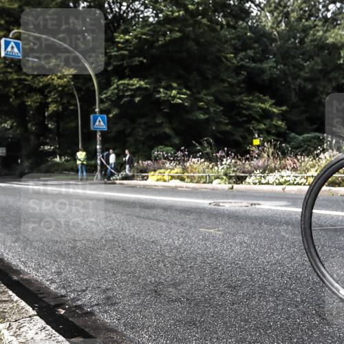 13.09.2026 - Stadtparktriathlon H.Heesch http://msf.ph/oto/10379301 13.09.2026 10:51:11 Radfahren 343, 375, 528 meine-sportfotos.de