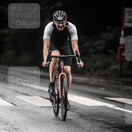 13.09.2026 - Stadtparktriathlon H.Heesch http://msf.ph/oto/10379316 13.09.2026 12:22:42 Radfahren 983, 1040, 1054, 1129, 1140 meine-sportfotos.de