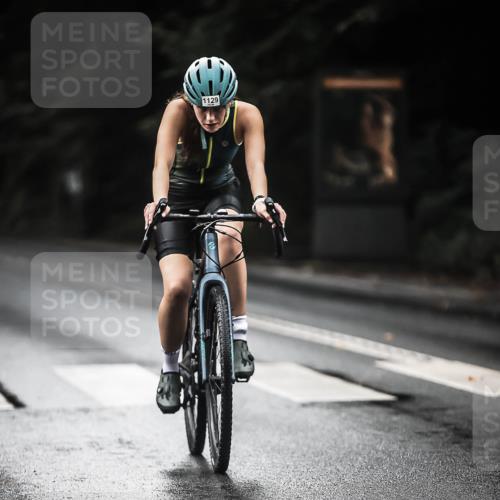 13.09.2026 - Stadtparktriathlon H.Heesch http://msf.ph/oto/10379332 13.09.2026 12:22:43 Radfahren 983, 1040, 1054, 1129, 1140 meine-sportfotos.de