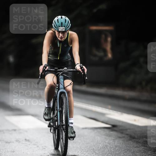 13.09.2026 - Stadtparktriathlon H.Heesch http://msf.ph/oto/10379338 13.09.2026 12:22:44 Radfahren 983, 1040, 1054, 1129, 1140 meine-sportfotos.de