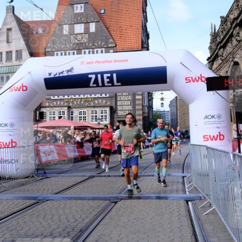 13.09.2026 - 21. swb-Marathon Bremen Tim E. http://msf.ph/oto/10379343 13.09.2026 13:14:38 Ziel 107, 235, 376, 469, 1043, 1125, 1492, 1542, 1814, 1998, 2043, 2084, 2203, 2913, 2922, 3085, 3545, 4452, 4728, 5836, 5986, 6130, 6506, 7591, 7659, 7826, 8456, 8919, 9783 meine-sportfotos.de