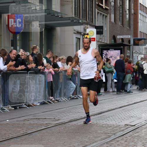 13.09.2026 - 21. swb-Marathon Bremen Strokosch-Dieckow http://msf.ph/oto/10379356 13.09.2026 12:41:10 Ziel 1139, 634, 642 meine-sportfotos.de