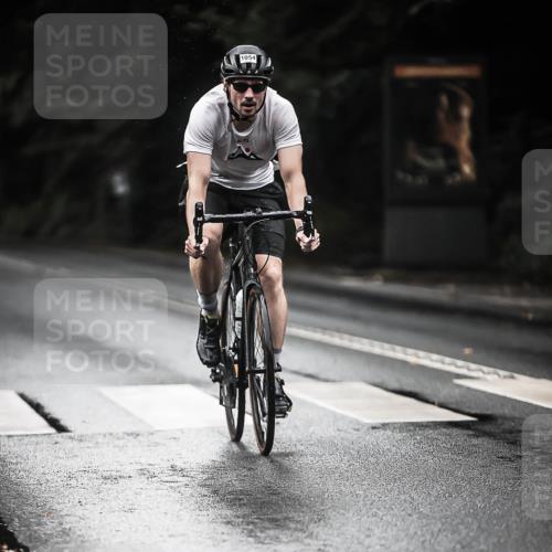13.09.2026 - Stadtparktriathlon H.Heesch http://msf.ph/oto/10379360 13.09.2026 12:22:45 Radfahren 983, 1040, 1054, 1129, 1140 meine-sportfotos.de