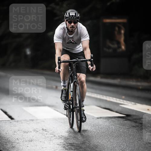 13.09.2026 - Stadtparktriathlon H.Heesch http://msf.ph/oto/10379366 13.09.2026 12:22:46 Radfahren 1040, 1054, 1129, 1140 meine-sportfotos.de